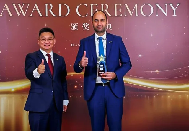 Amine Kabbara Wins Outstanding General Manager - Geely Award Ceremony